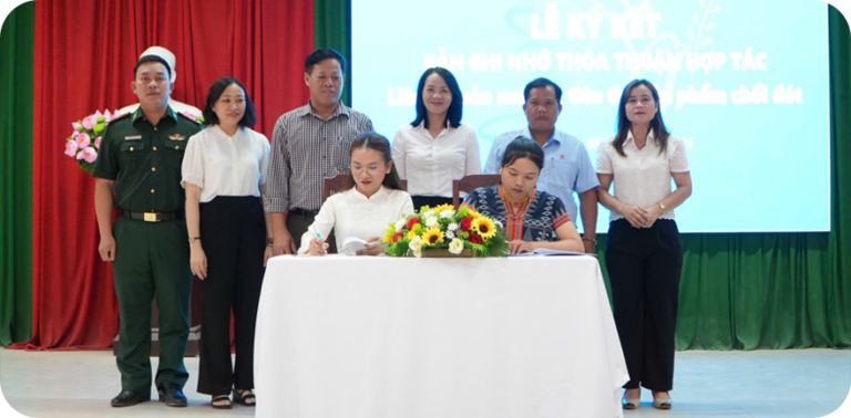 LeafLink đồng hành cùng HTX Hùng Sơn phát triển chổi đót cao cấp